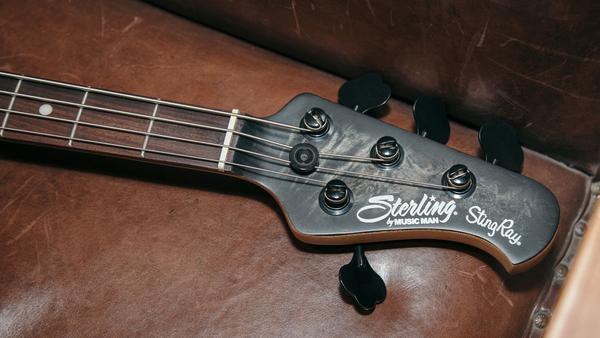 เบสไฟฟ้า STERLING RAY35PB STINGRAY5 BASS