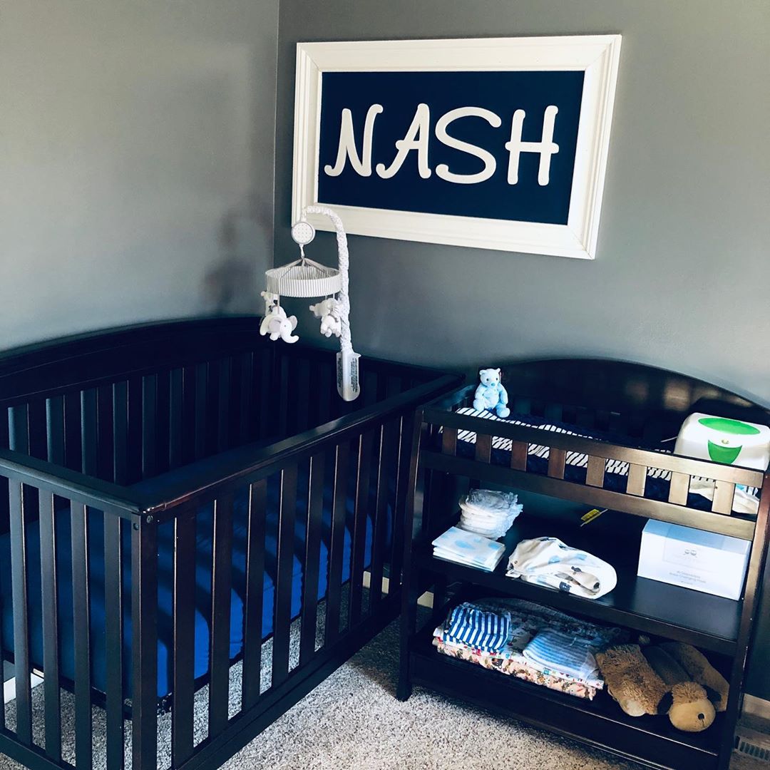 Wilmington Changing Table with Pad Delta Children