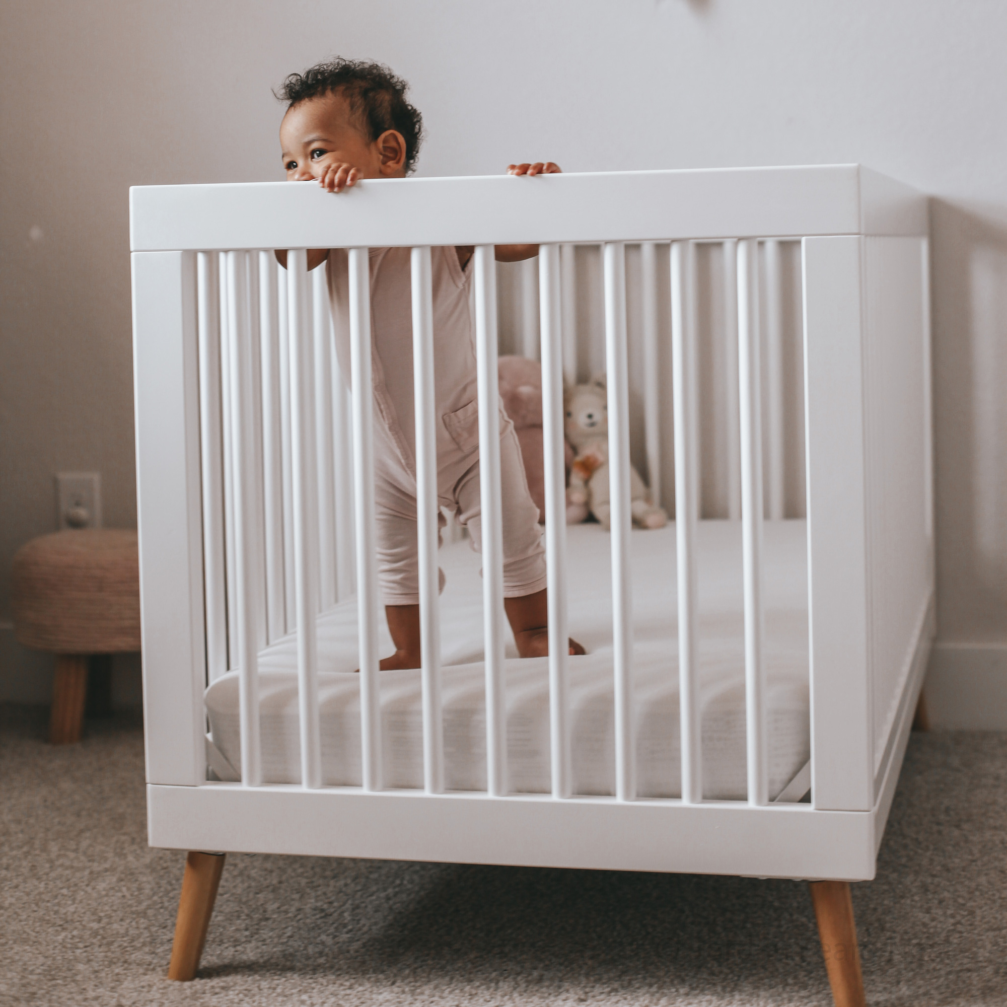 Jordan 4In1 Convertible Crib Delta Children