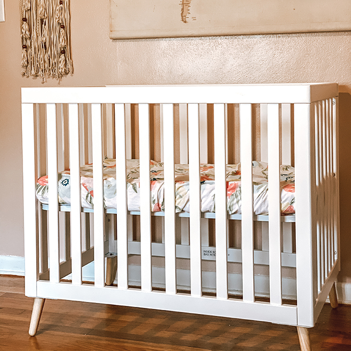 Essex Convertible Mini Baby Crib with 2.75Inch Mattress Delta Children