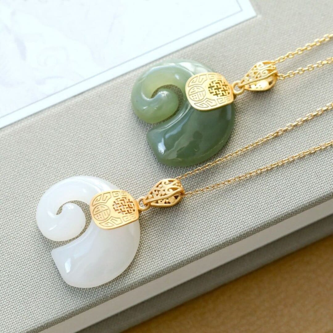 Colar de Jade Banhado a Ouro 18k - Prosperity Colar de Jade Banhado a Ouro 18k - Prosperity