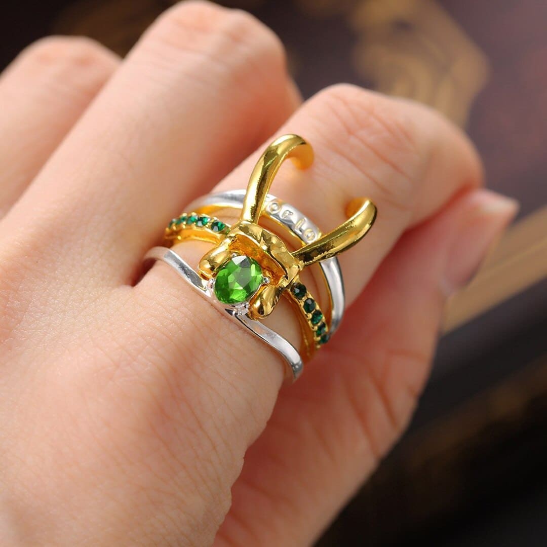 Anel Feminino Loki; Conjunto de anéis; Anel de zircônia; Loki Laufeyson; Tom Hiddleston. Anel Feminino Loki; Conjunto de anéis; Anel de zircônia; Loki Laufeyson; Tom Hiddleston.