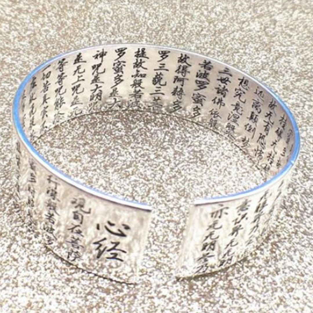 prata 990, prata esterlina, budismo, flor de lótus, sutra, bracelete feminino, bracelete elegante, bracelete, acessório feminino, acessório elegante, acessório clássico, estilo boho, estilo bohemio, aço inoxidável, antialérgico, acessório de qualidade, alta qualidade, acessório de luxo, luxo